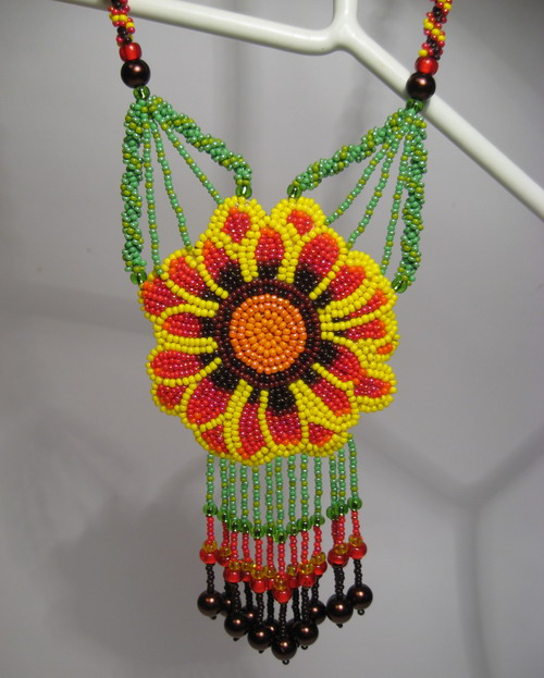 Цветок-образец для ожерелья из бисера Солнечный цветок