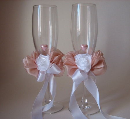 Свадебные бокалы для шампанского с розой из лент - как сделать